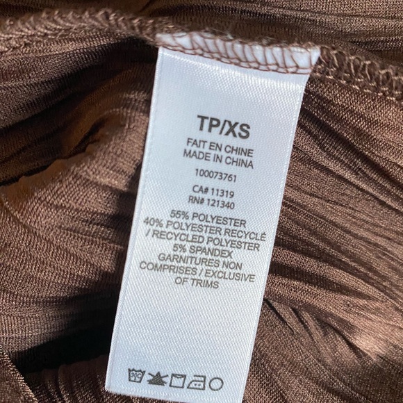 Dynamite Long Sleeve Textured Top - Picture 9 of 10